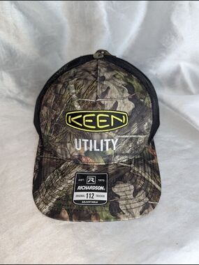 KEEN Camouflage Trucker Hat Men's One Size Adjustable Mesh Back Outdoor Cap